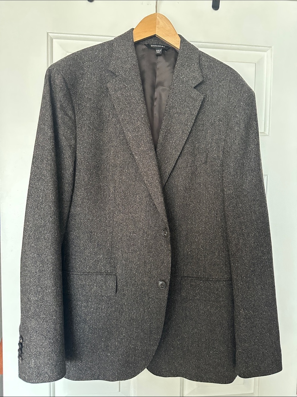 Banana Republic Men’s Charcoal Gray Wool Blazer